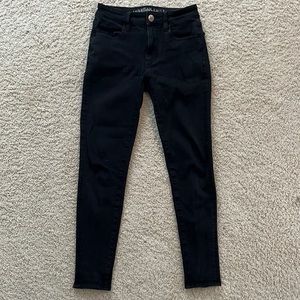 Gently used black hi rise jeggings. Length is perfect for shorter girls!